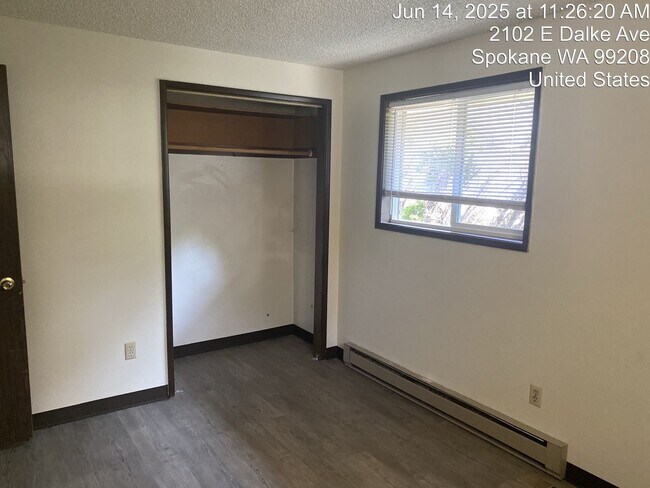 Foto del edificio - 2102 E Dalke Ave