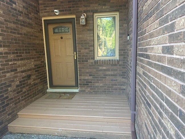 Building Photo - 50851 Marsha Ln, New Baltimore
