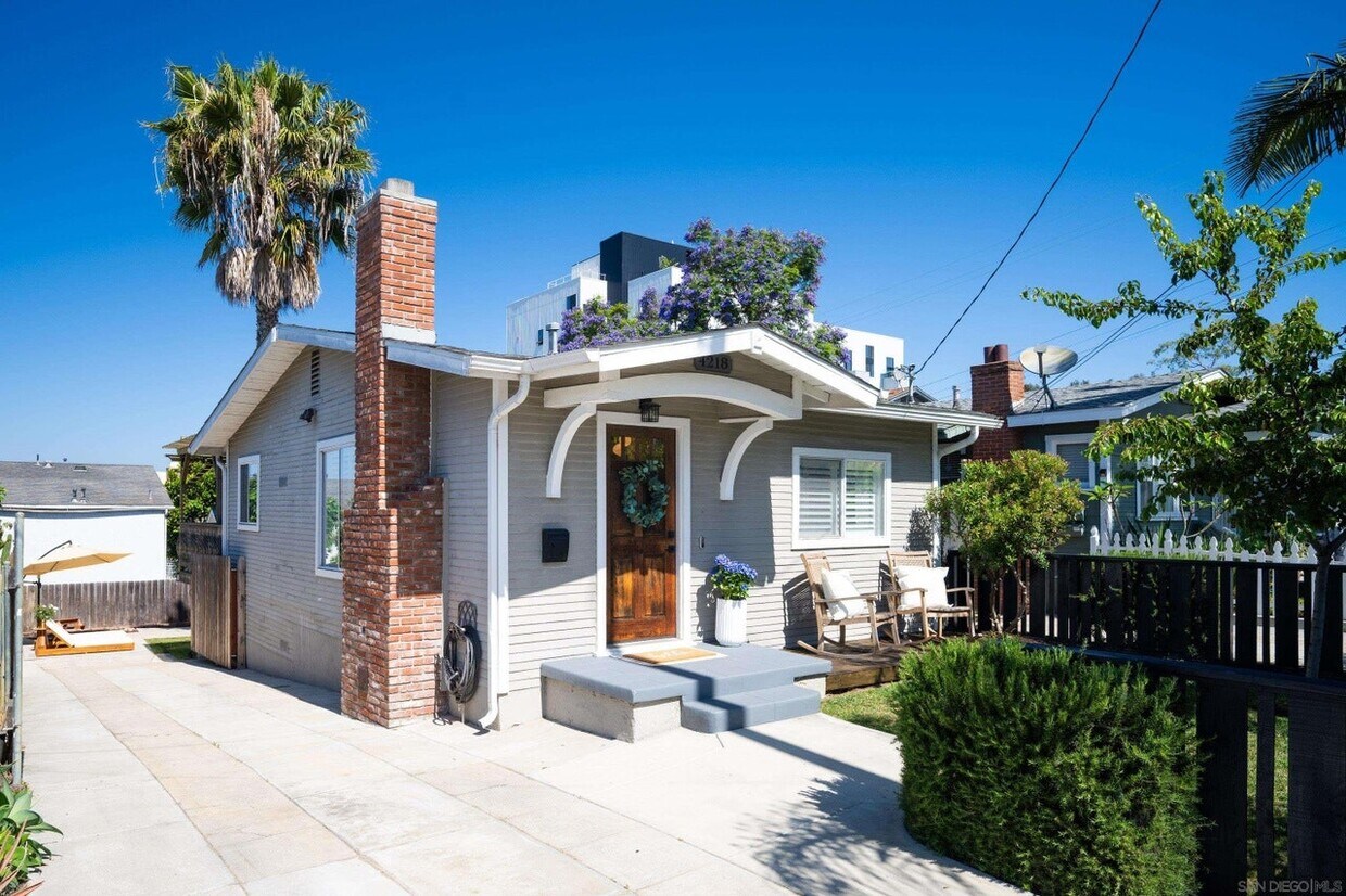 Foto principal - 4218 Hamilton St