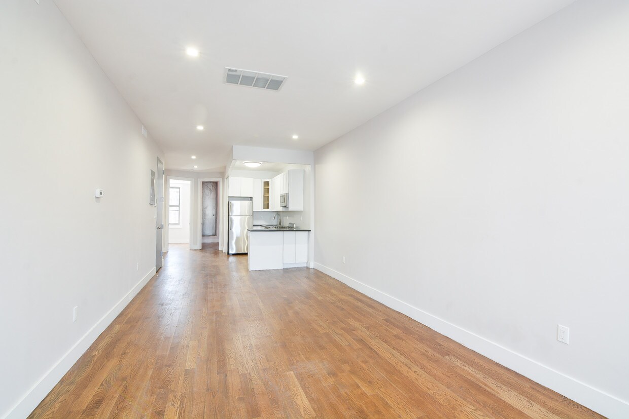 Foto principal - 1212 Kings Hwy