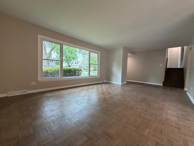 Building Photo - 705 W Fitzhenry Ct