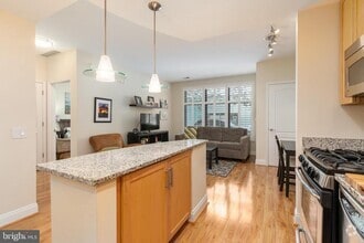 Building Photo - 525 N Fayette St