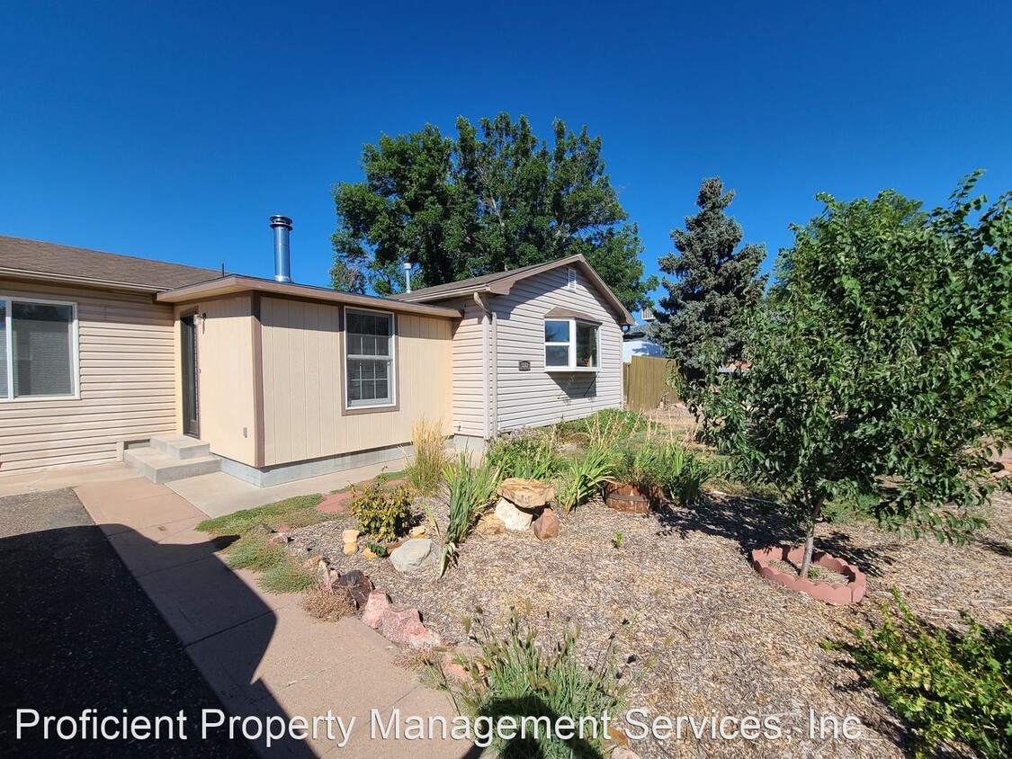 2 br, 1.5 bath House 3281 Crawford House Rental in Parkdale, CO
