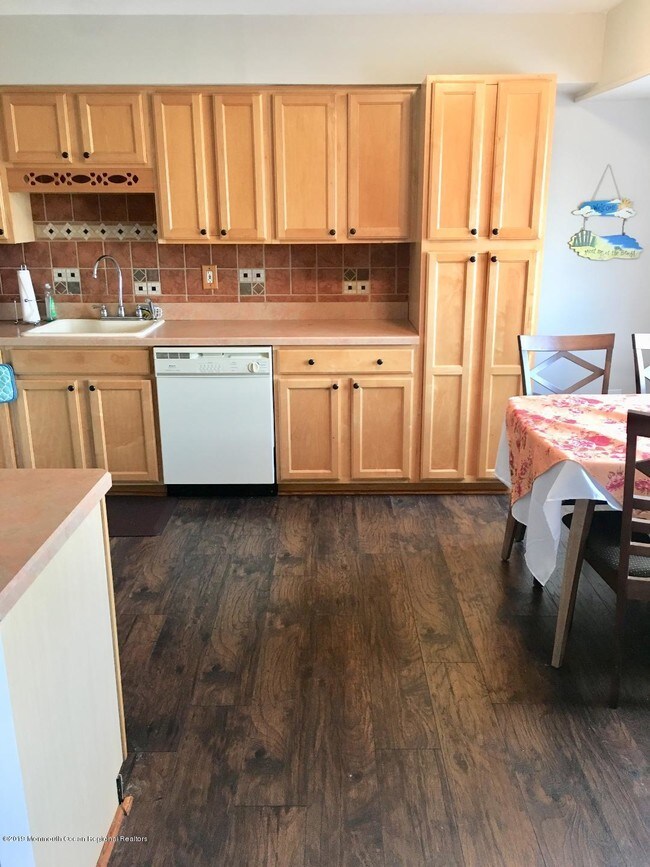 98 Beachway Ave Unit 13, Keansburg, NJ 07734 Condo for Rent in