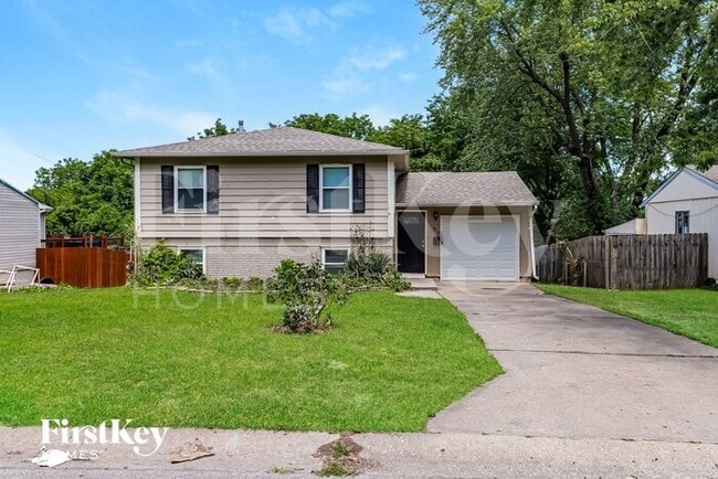 Building Photo - 19112 E Ponca Dr