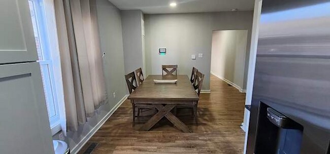 Foto del edificio - 432 Sanders St