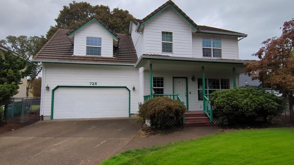 725 Ella Ct, Newberg, OR 97132 House Rental in Newberg, OR