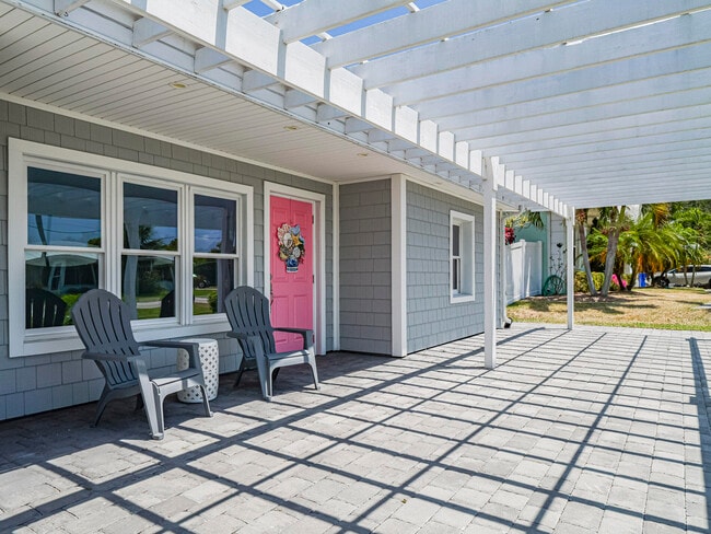 Building Photo - 13630 N Indian River Dr