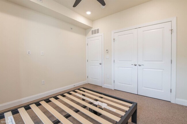 Foto del edificio - 5 br, 3 bath Duplex - 1831 N Bouvier St Un...