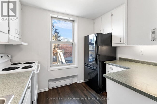 Building Photo - 56 Yarmouth St