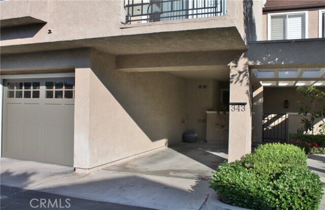 Foto principal - 343 Stanford Ct
