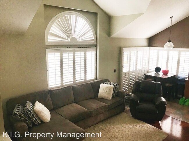 Building Photo - 2 br, 2 bath House - 26966 Flo Lane #318