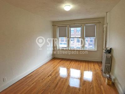 Foto principal - 2 bedroom in Boston MA 02135