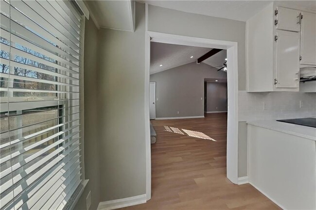 Foto del edificio - 1176 Golden Cir SW