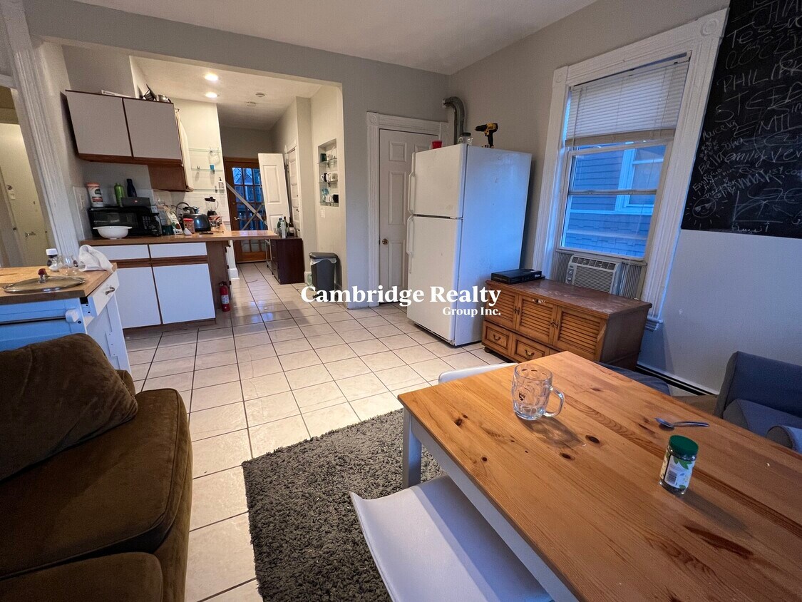 86 Kirkland St Unit 3R, Cambridge, MA 02138 86 Kirkland St Cambridge