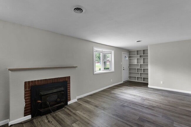 Foto del edificio - Spacious 3 Bed 1 Bath Home