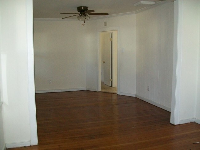 Foto del edificio - 2304 Lockwood Rd