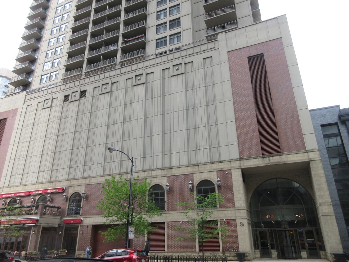 Primary Photo - 630 N State St