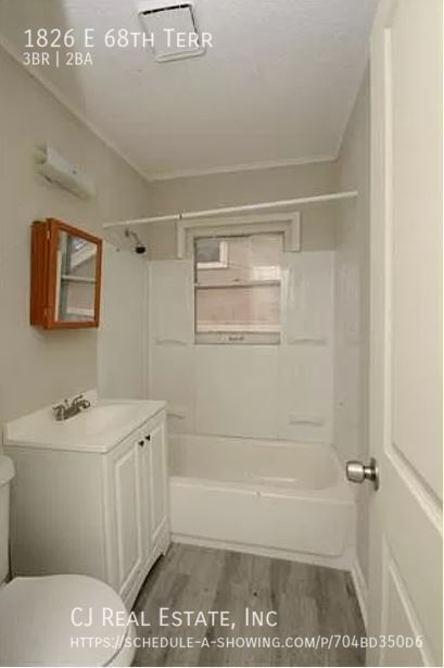 Building Photo - 1826 E 68th Terrace