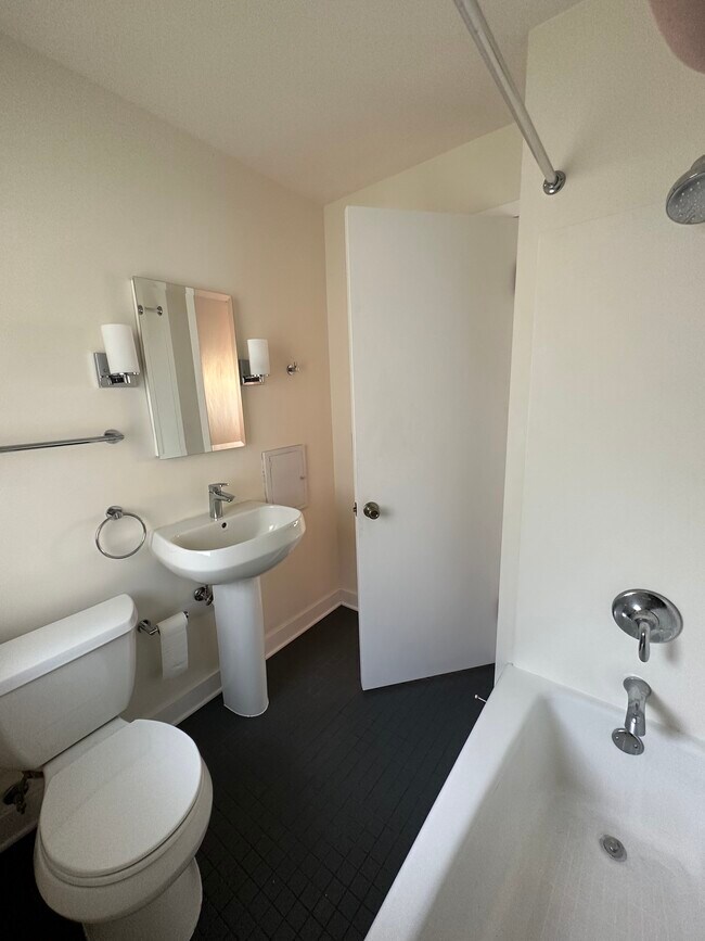 Foto del edificio - 3207 W 47th St