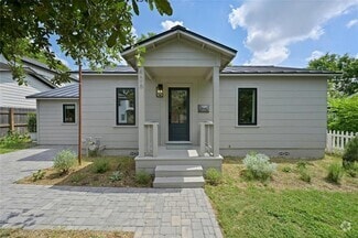 Building Photo - 406 W 55th St