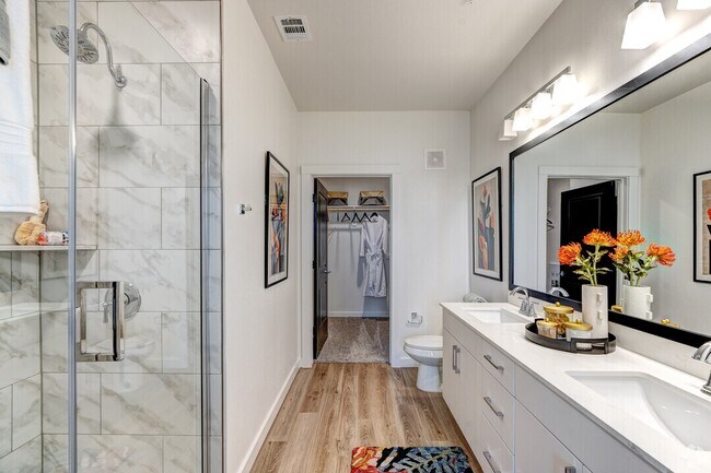 Foto del edificio - Double the Perks: 8 Weeks Free + Gift Card on Select Units!
