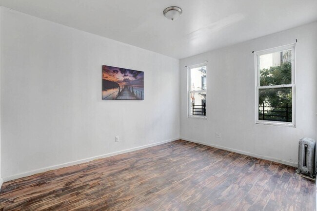Building Photo - 1241 College Ave