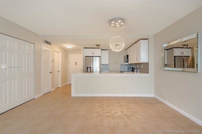 Foto del edificio - 16710 NE 9th Ave