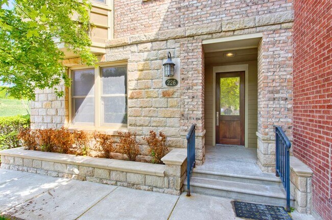 Building Photo - 226 Russell M.Perry Ave