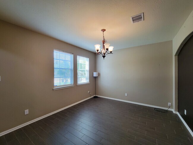 Foto del edificio - 805 Arlington Pointe Dr