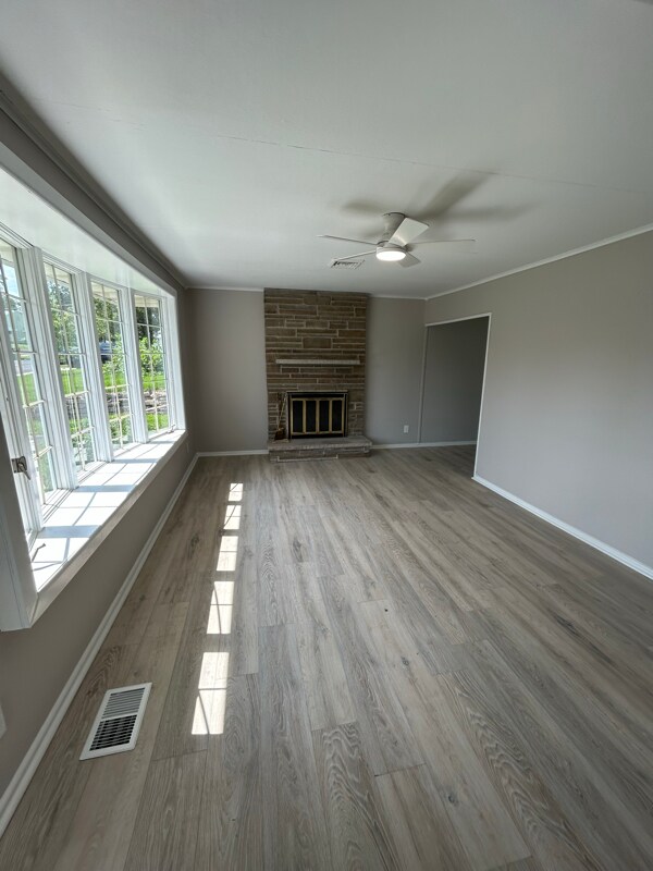 Foto del edificio - 104 Elmwood Rd