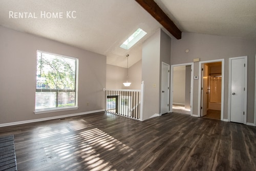 Building Photo - 8533 Goddard-