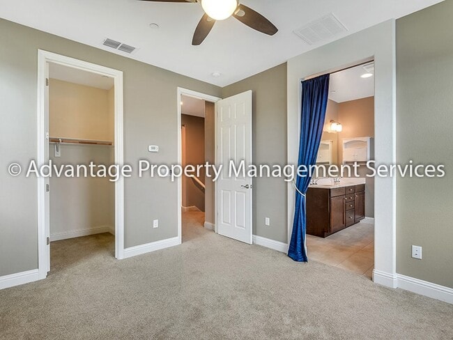 Building Photo - 3925 Portola Cmn