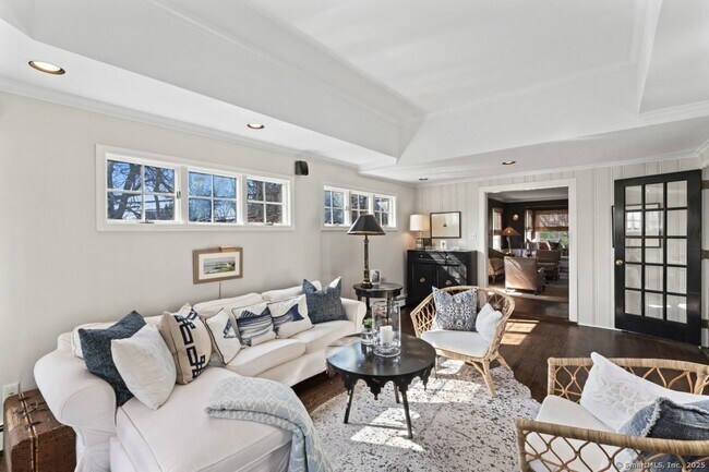 Foto del edificio - 14 Knollwood Dr