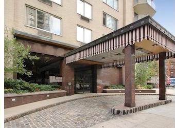 Foto del edificio - 300 E 75th St