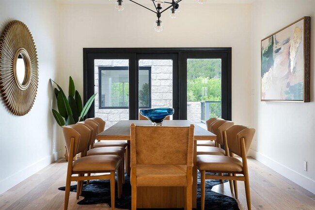 Foto del edificio - 1716 Bartoncliff Dr