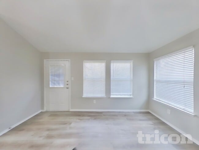 Building Photo - 1602 Canary Island Ct