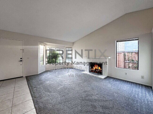 Foto del edificio - 7171 Walcott Pl