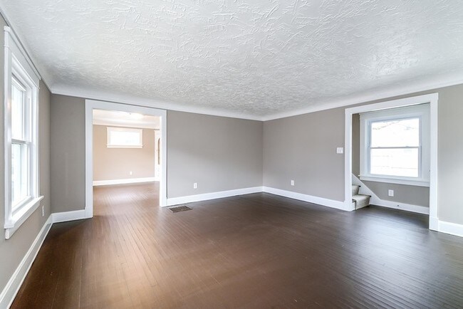 Building Photo - 1593 Blossom Park Ave