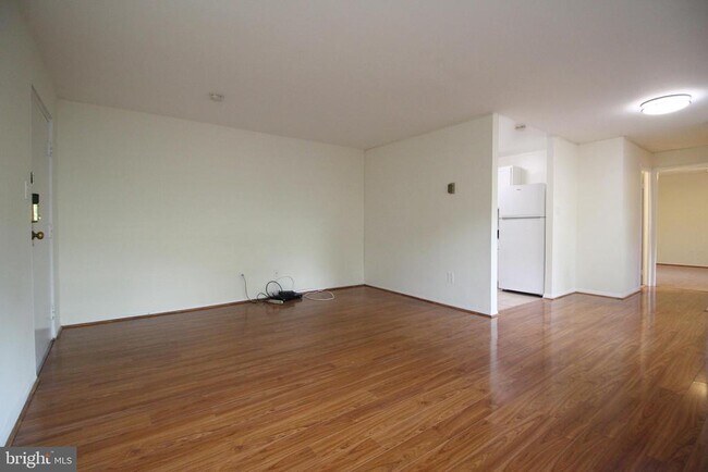 Building Photo - 1511 S George Mason Dr