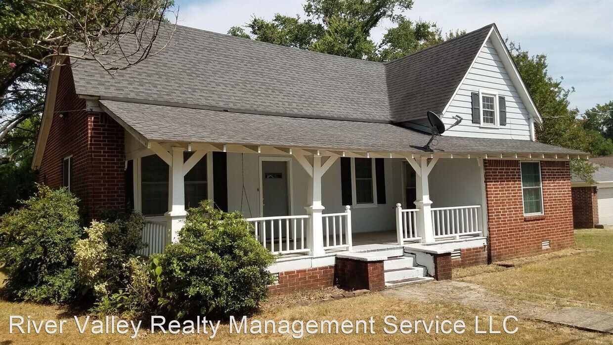 Primary Photo - 2 br, 1 bath House - 1016 N Greenwich