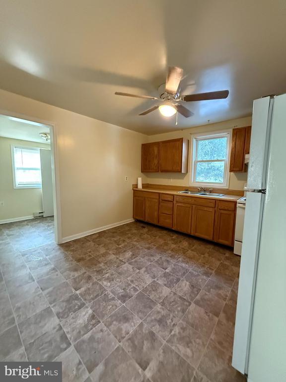 Foto del edificio - 10032 Kings Hwy