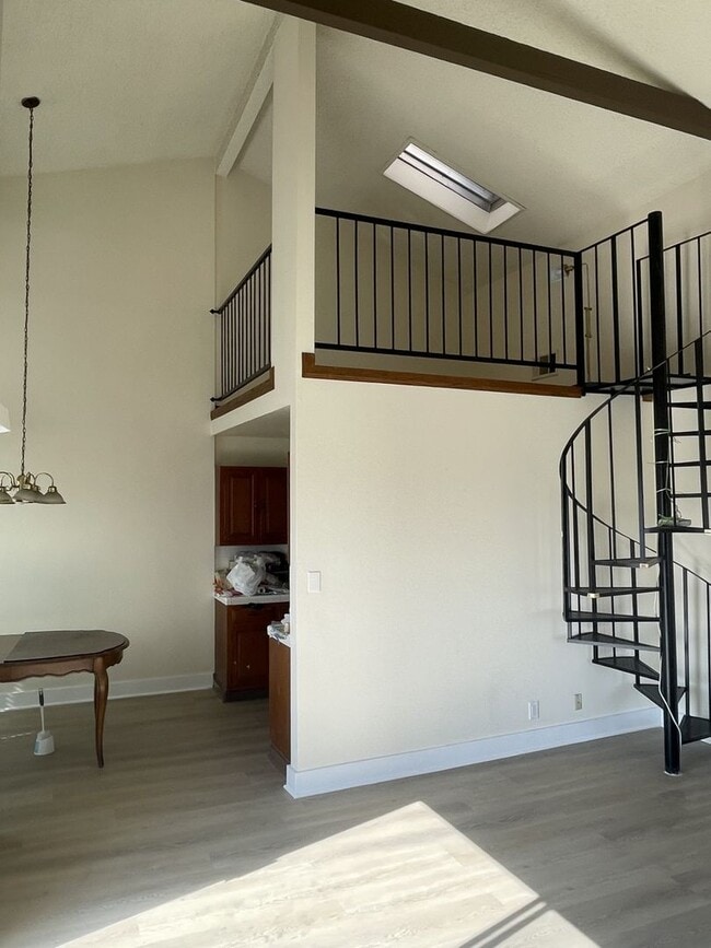 Foto del edificio - 704 Lookout Dr