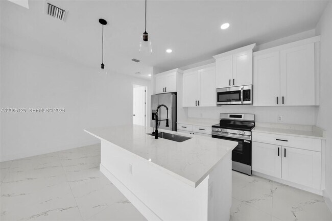 Foto del edificio - 4746 27th St SW
