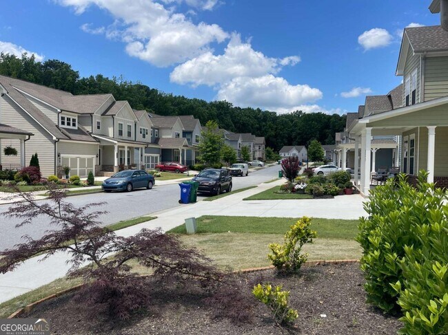 Building Photo - 556 Avondale Hills Dr