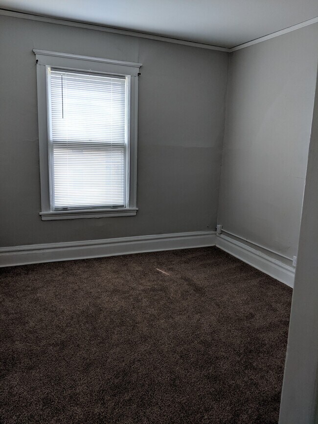 Building Photo - 2745 Bloomington Ave