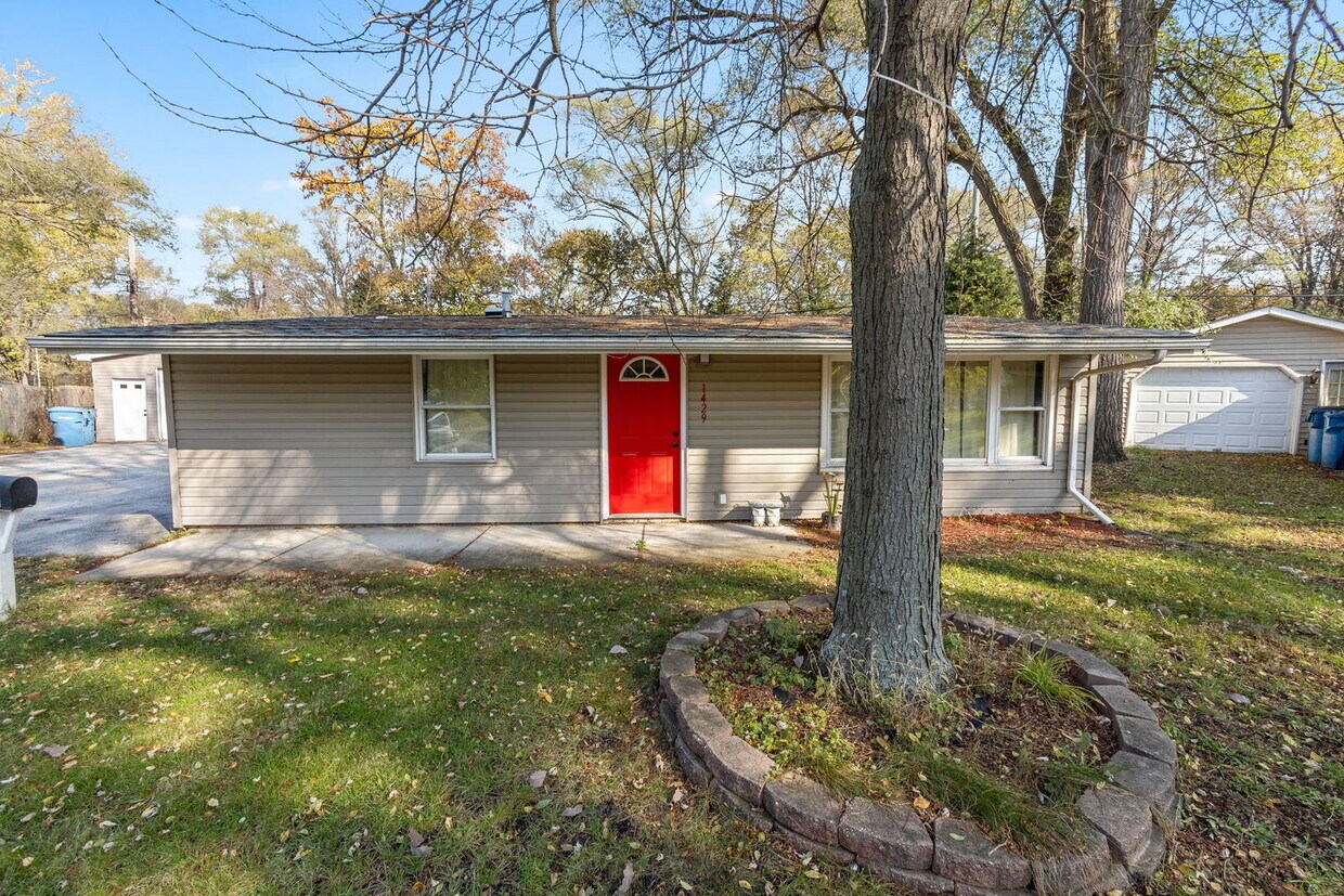 1429 East End Ave, Dyer, IN 46311 House Rental in Dyer, IN