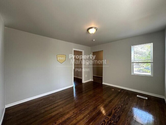 Foto del edificio - 3874 Washington St