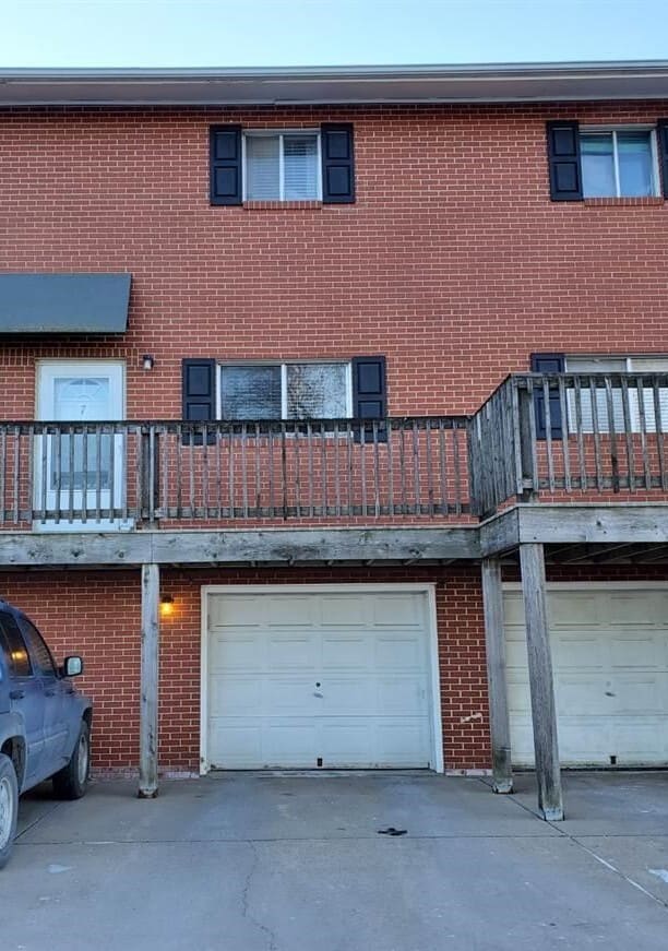 Building Photo - 1905 Thurston Ave