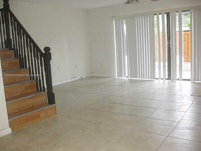 Foto del edificio - 3321 Farragut St